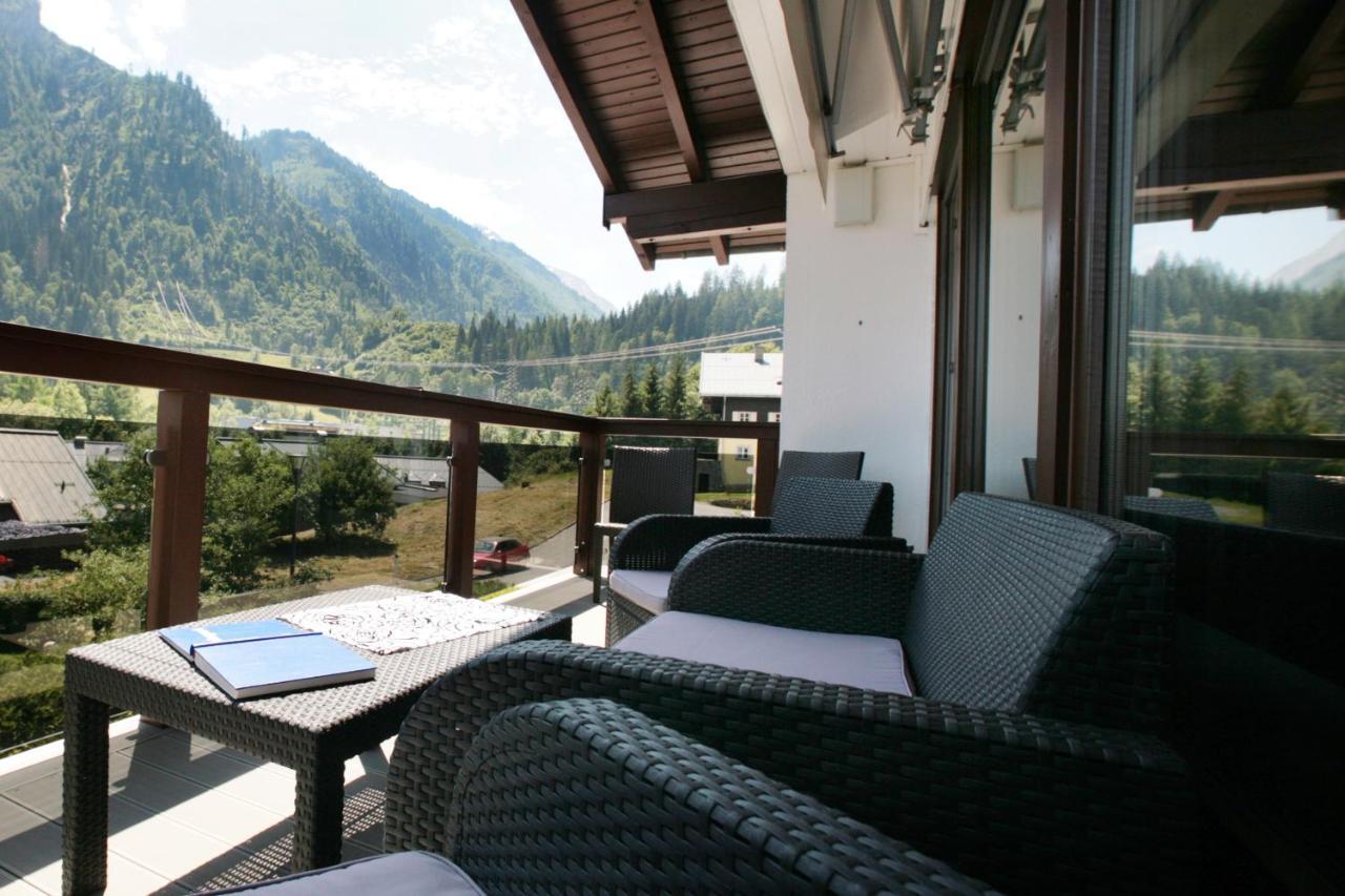 Chalet Sabrina Mit Aussenpool Im Sommer Kaprun Kültér fotó