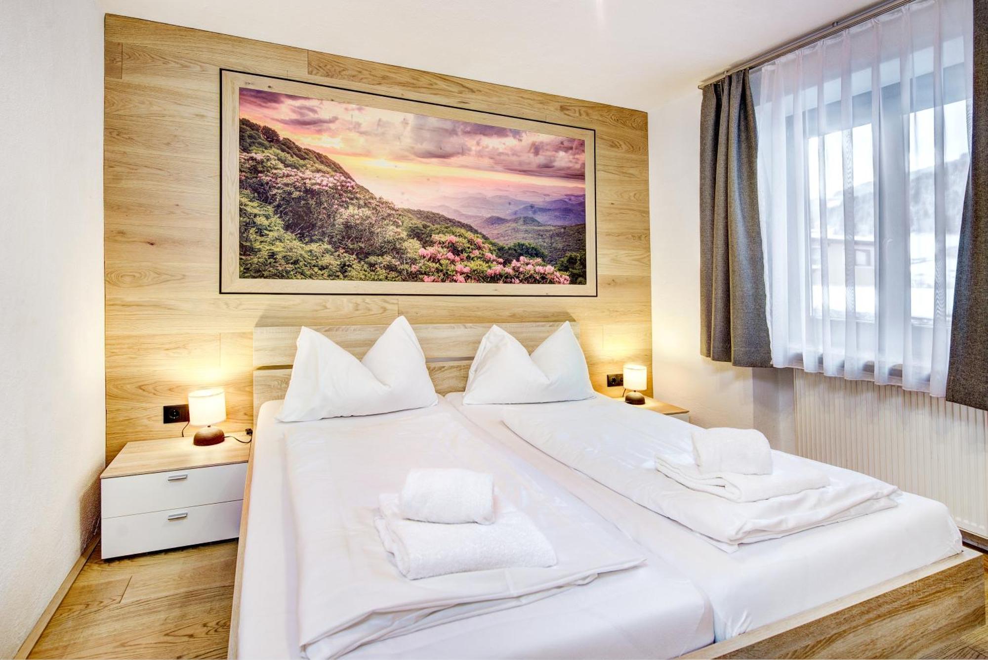 Chalet Sabrina Mit Aussenpool Im Sommer Kaprun Kültér fotó