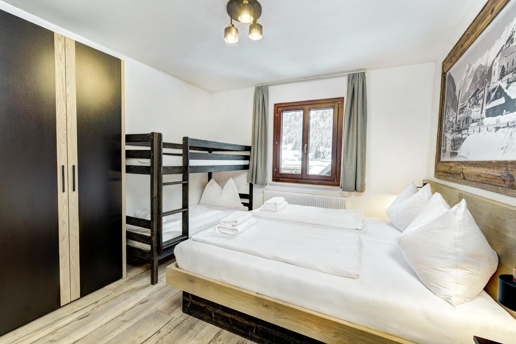 Chalet Sabrina Mit Aussenpool Im Sommer Kaprun Kültér fotó